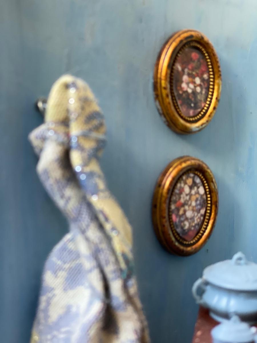The Starry Night Geode | Interior detail with personal items