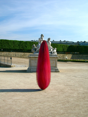 Cocoons | "The Red Cocoon" | Installation view | Jardin Des Tuilleries, Paris, July 2007