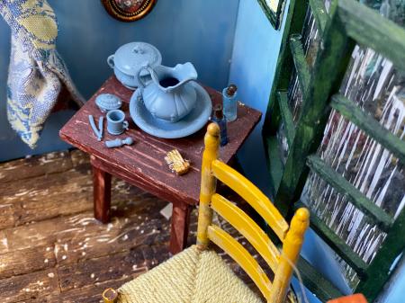 The Starry Night Geode | Interior detail with side table and bath supplies