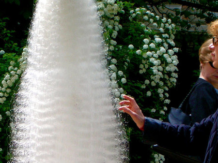 Cocoons | Parc Moncreaux, Paris, May 2005
